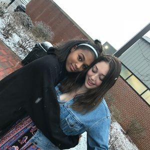 Meet your Posher, Najea